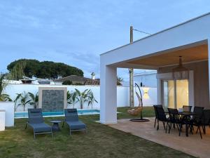 Chalet con piscina privada y cerca del mar Chiclana La Barrosa