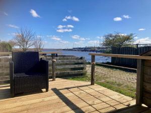 Lauwers Loft - 4-persoons chalet aan het water