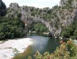 Campings Camping 3 etoiles - Piscine - eebeae : photos des chambres