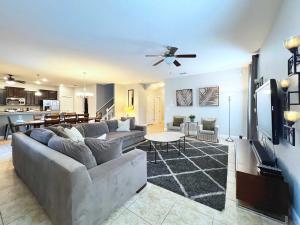 Beautiful 7Bd Family Home with Themed Game Room-9117