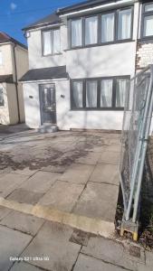 The bilton apartment