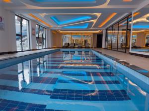 Luxury apartment with panoramic sea view emerald