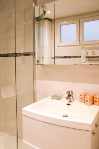 Beautiful T2 near Place de la République