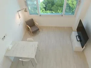 Minimalism Stay 5 next to Gimpo Airport - T'odang-ni