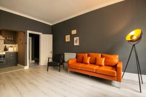 Modern 2-bedroom 30 seconds to seafront