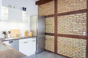 Mien Tied MITTENMANG