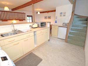 Y Stabl The Old Stable