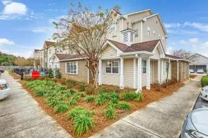 TownePlace Suites Mobile - Forest Park