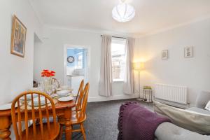 Modern 3-Bedroom House Near York City Centre Pet Friendly