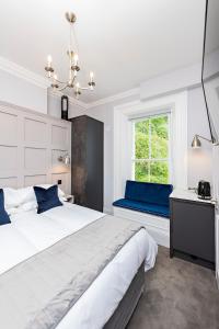 Charming Studio with Marina View