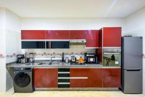 Free Airport Pickup Included - Fully Equipped 3-Bedroom Apartment with Pool, Parking and WiFi near Majorelle, Gueliz and Jemaa el-Fna