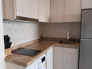 Cozy Beach & Pra Tamnak Condo Pattaya