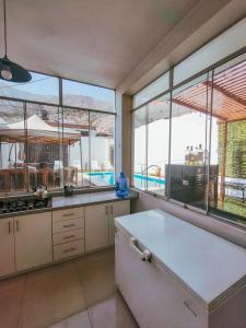 CASA RICARDO PALMA con PISCINA