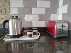 Cosy 1 Bedroom Apartment MSC View