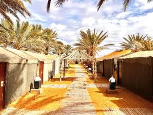 Sahara Garden Camp - Lac Yasmins