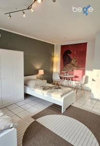 BEGE APARTMENTS WorkEase