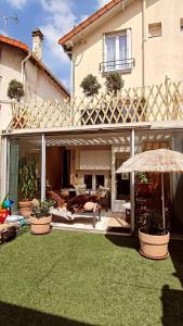 Paris Authentic House 2 Maisons 1 studio ideale pour groupes, capacité 30 personnes