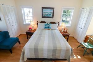 Almost Heaven | Waterfront w Private Pier & Boat Dock, Pet Friendly, Fireplace, Sunset Views
