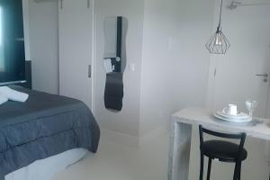 Studio no 8° Andar Vista de Cinema para o Mar 812