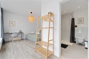 COMING HOME - Moderne Wohnung mit Nähe zu Köln Messe, Flughafen, Dom, Lanxess-Arena - schnelles WLAN, 2 Bäder, 2 kostenlose Parkplätze