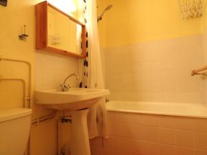 Appartements Appartement 5 pers avec balcon et vue sur pistes - FR-1-508-241 : photos des chambres