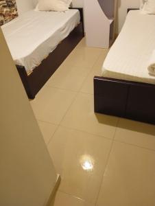 lovely 2 bedrooms Groundfloor