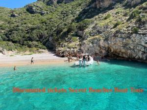 NEW APARTMENT,2 ROOMS ,CENTRAL LOCATiON