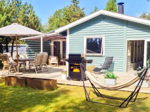 6 person holiday home in Væggerløse