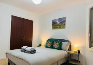 Cozy Central Flat near Edinburgh Castle and with Free Private Parking