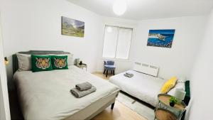 Cozy Central Flat near Edinburgh Castle and with Free Private Parking