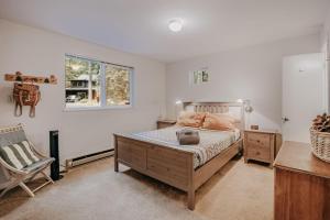 Glacier Springs Cabin #30 - Hot Tub - Wi-Fi - Pets Ok