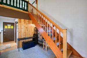 Snowline Lodge Condo #56 - Fireplace - Loft