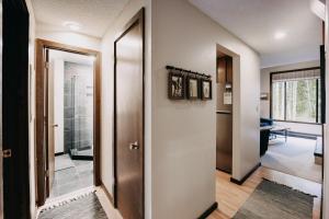 Snowater Condo #14 - Blissful Relaxation!