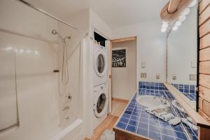 Mt Baker Rim Cabin #99 - Hot Tub - Wifi - Pets Ok