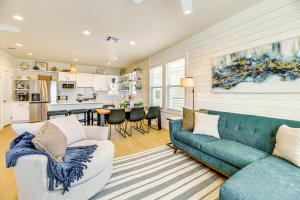 1 Mi to Beach Home with Pool Access in Port Aransas - 3hvězdičkové hotely ve městě Port Aransas