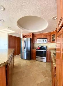 Rosarito Beach and pool access apartment 2bd 2b