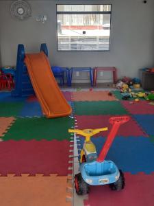 Aconchegante duplex 2 quartos frente mar piscina no Rio Vermelho