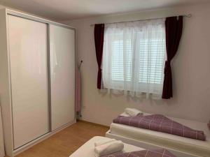 Suljic apartment by Pag tours