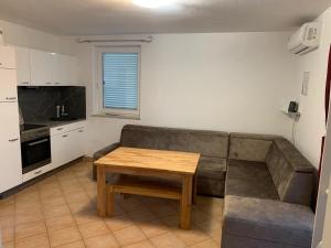 Suljic apartment by Pag tours