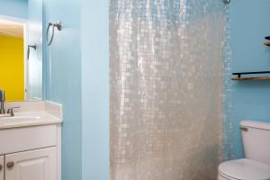 Ocean View-Steps to Beach-Sleeps 10-Prime Location