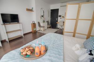 C80 - Rustic Chic Studio Downtown