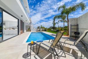 By The Beach - Royal Sapphire Villa
