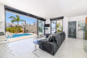 By The Beach - Royal Sapphire Villa