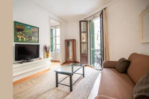 E2val1028 - Eixample Esquerra with terrace