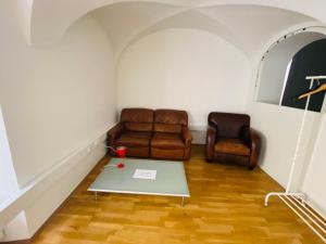 Wohnung, 3 Zimmer, eines davon Durchgangszimmer, ruhig, Graz Zentrum