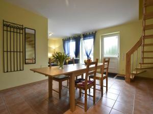 5-room holiday home in Zierow with garden