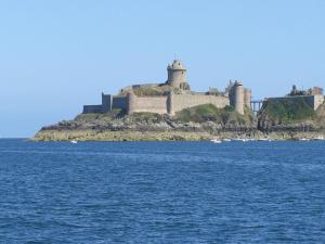 Maisons de vacances Chalet near Cap Frehel with Coastal Views : photos des chambres