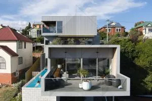 The Penthouse 14 Short St Glebe Hobart - Bothwell