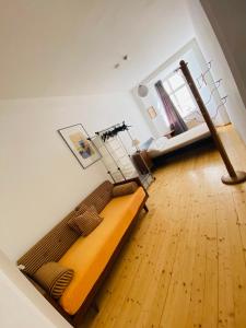 Wohnung, 2 Schlafzimmer, straßenseitig