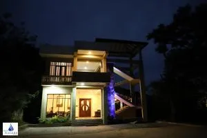 Blue Water Edge Hotel - Mailapitiya